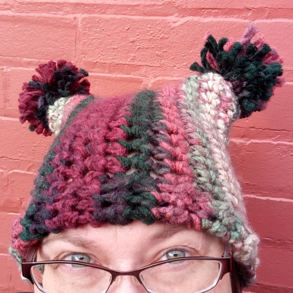 Meet your Posher, Lennis - Picture 1 of 3